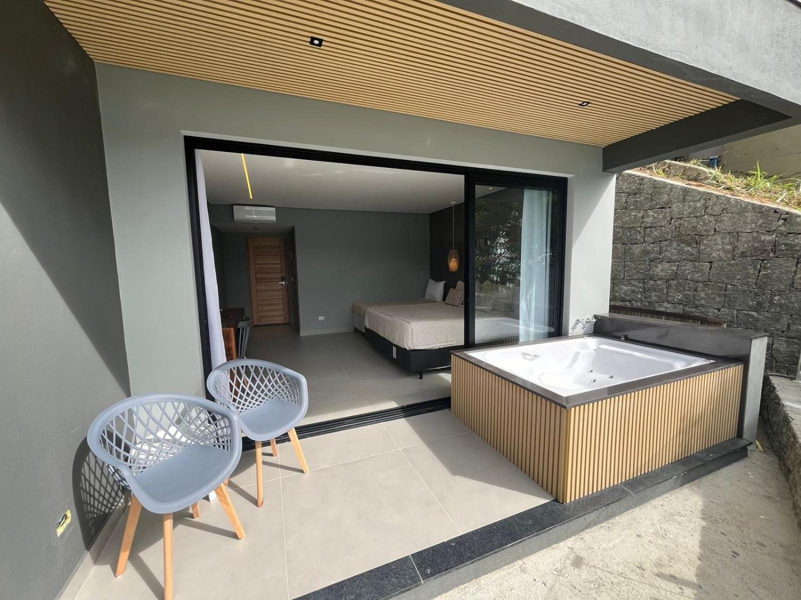 Suites Na Casa Da Praia Ильябела Номер фото