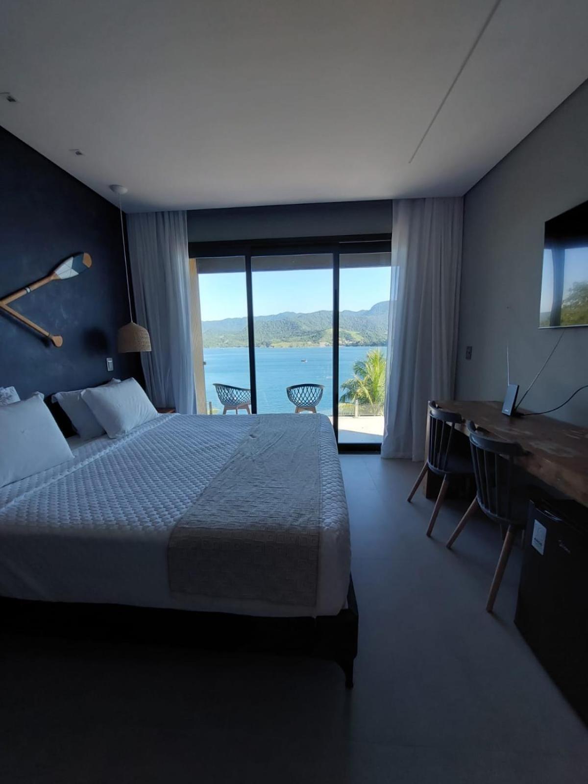Suites Na Casa Da Praia Ильябела Номер фото
