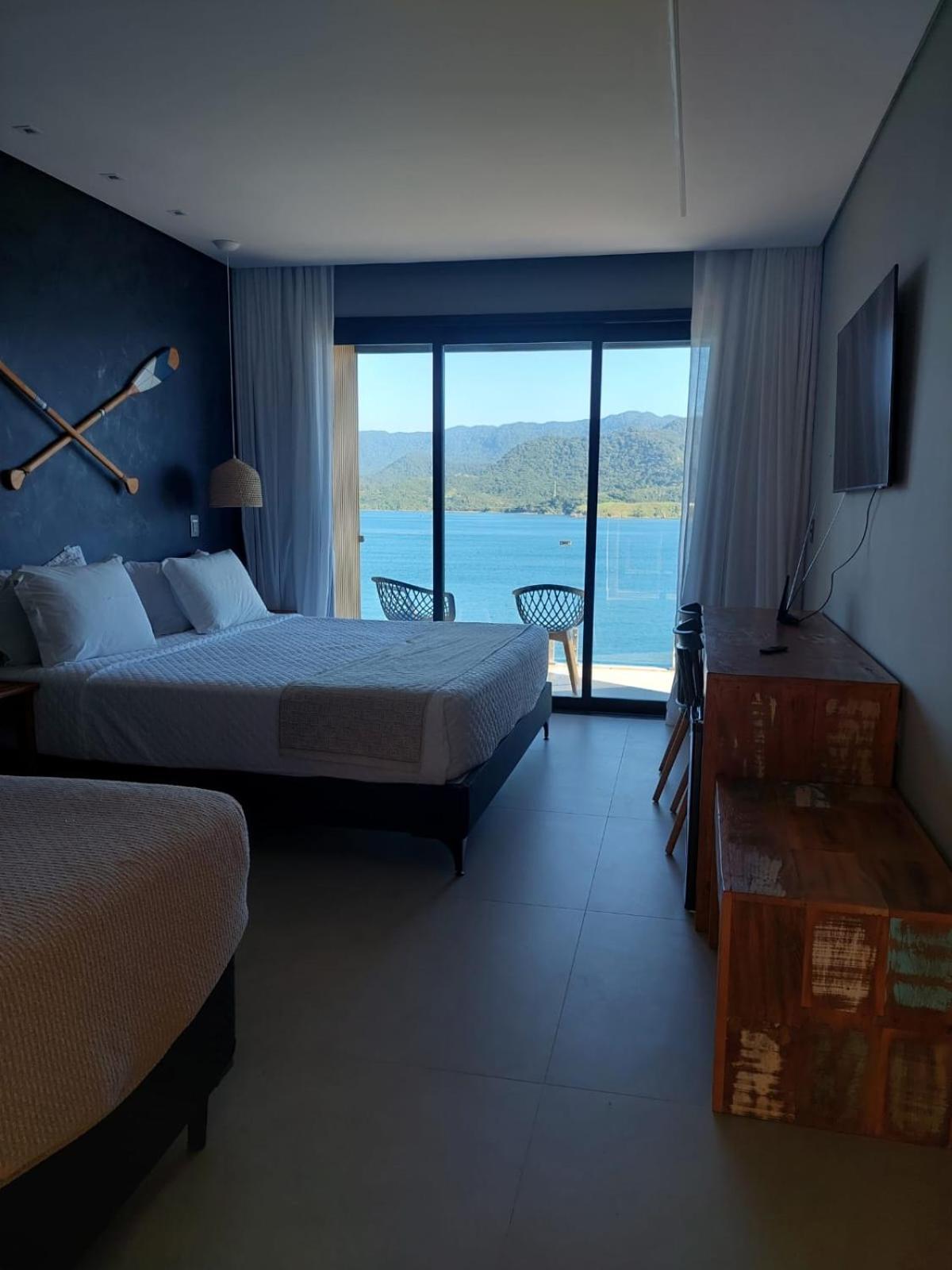 Suites Na Casa Da Praia Ильябела Номер фото