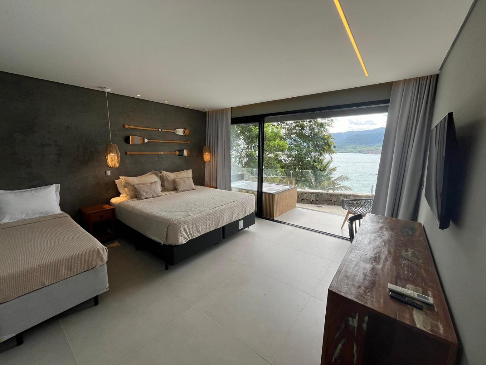 Suites Na Casa Da Praia Ильябела Номер фото