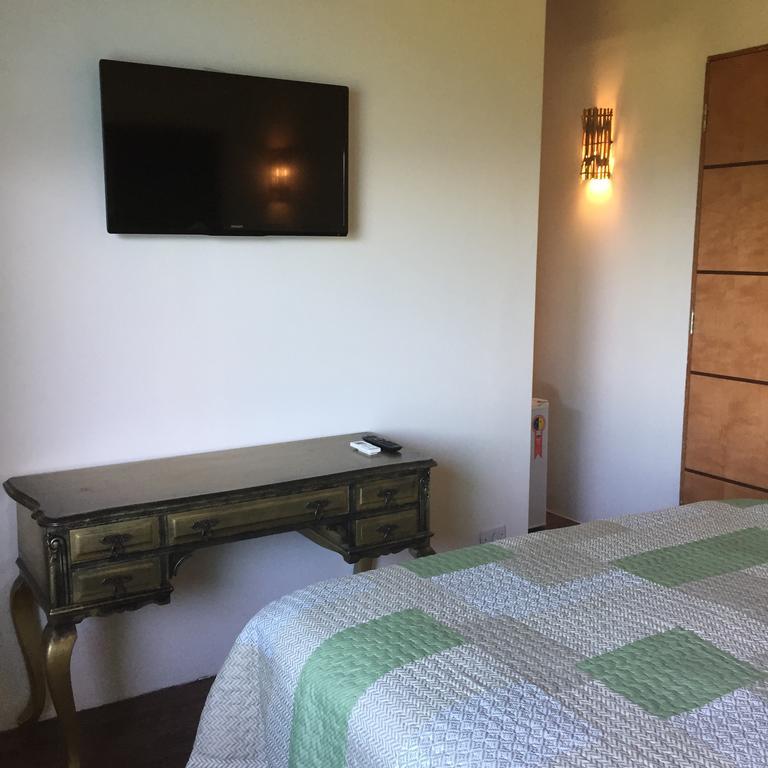 Suites Na Casa Da Praia Ильябела Экстерьер фото